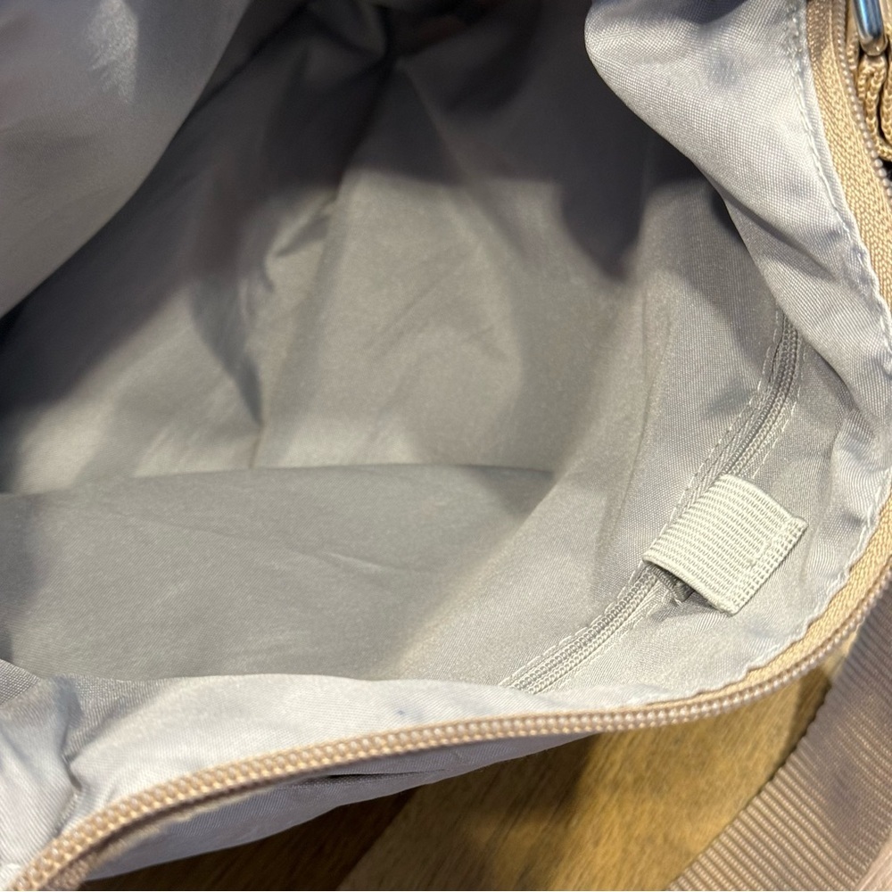 Baggallini Beige crossbody FLAW - Picture 8 of 12
